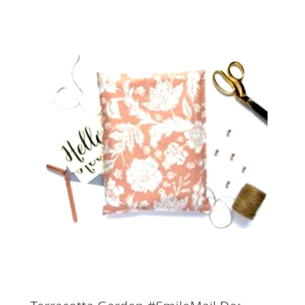 Mailing bags flat Terracotta design 10x13. Includes 10bags.
